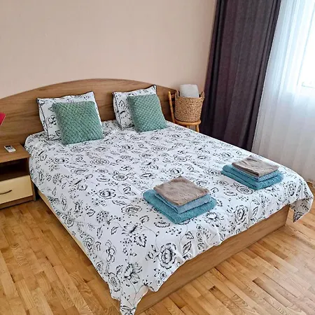 уютен дом на 15 минути от плажа Appartement Varna